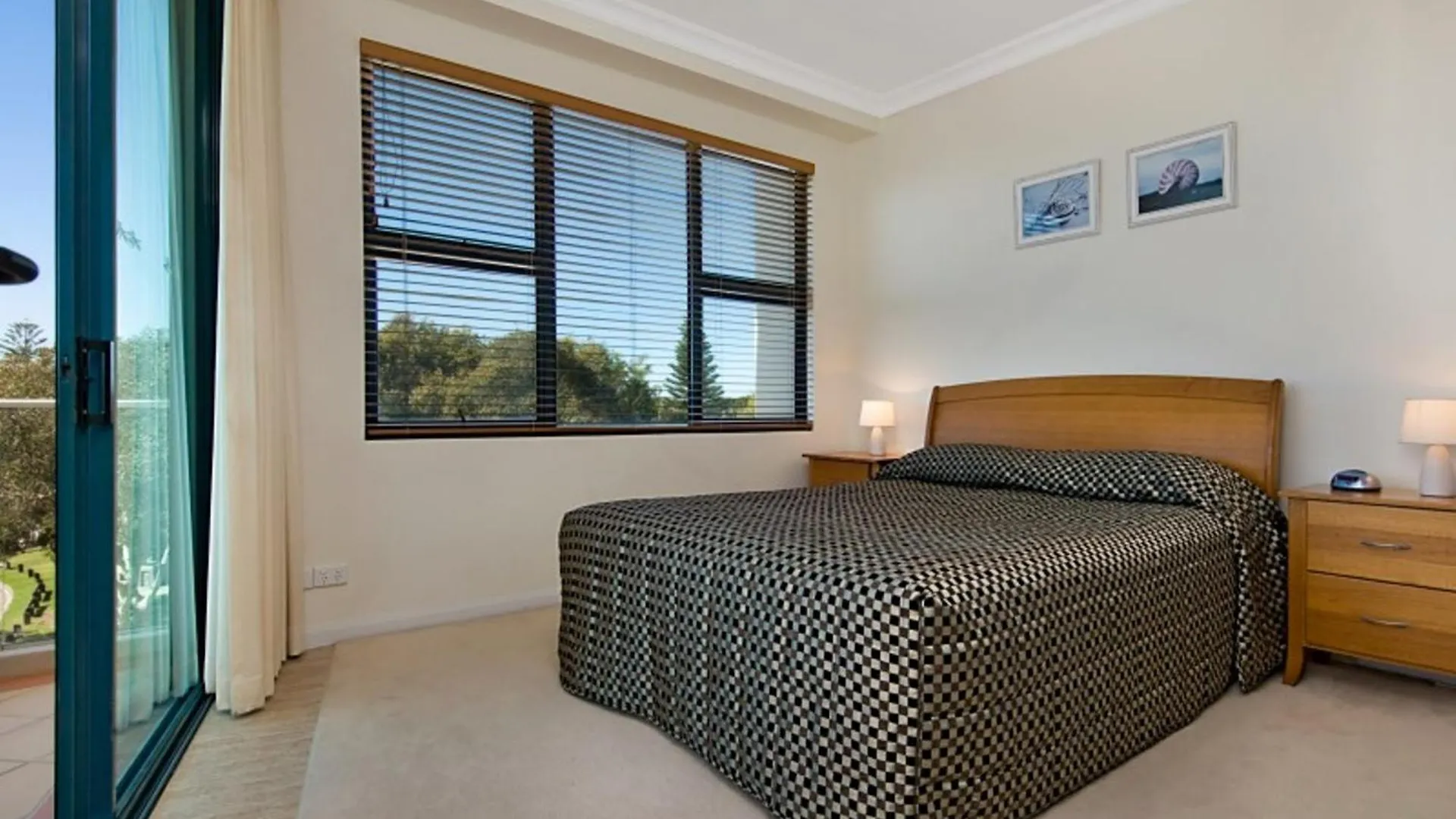 Santorini Twin Waters Hotel Mudjimba 4*,  Australia