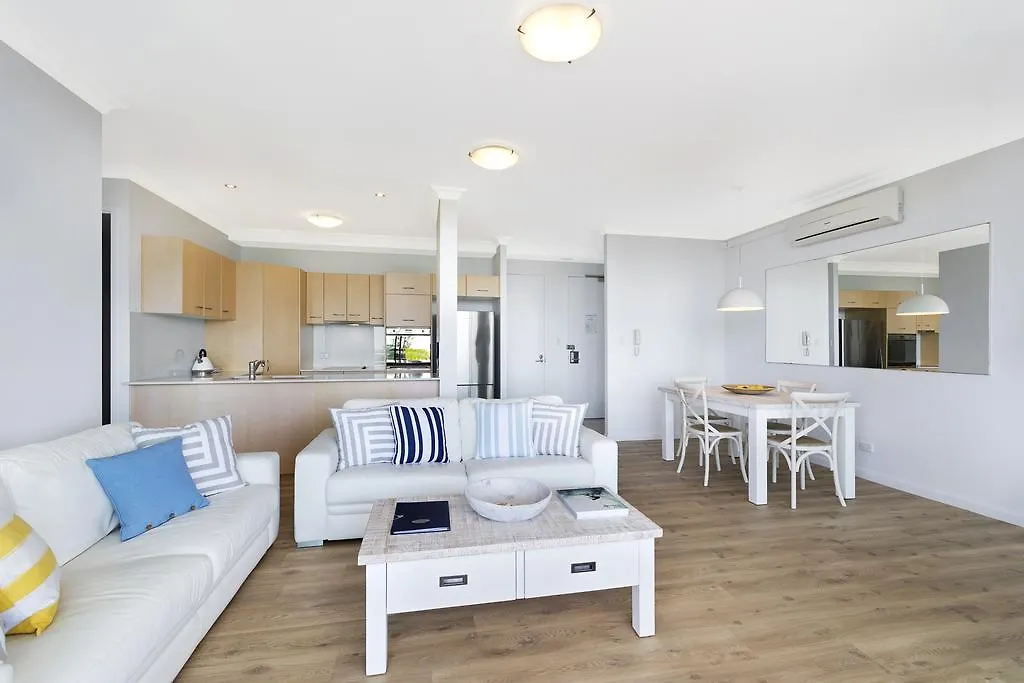 Santorini Twin Waters Hotel Mudjimba