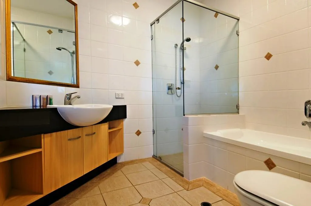 Santorini Twin Waters Hotel Mudjimba